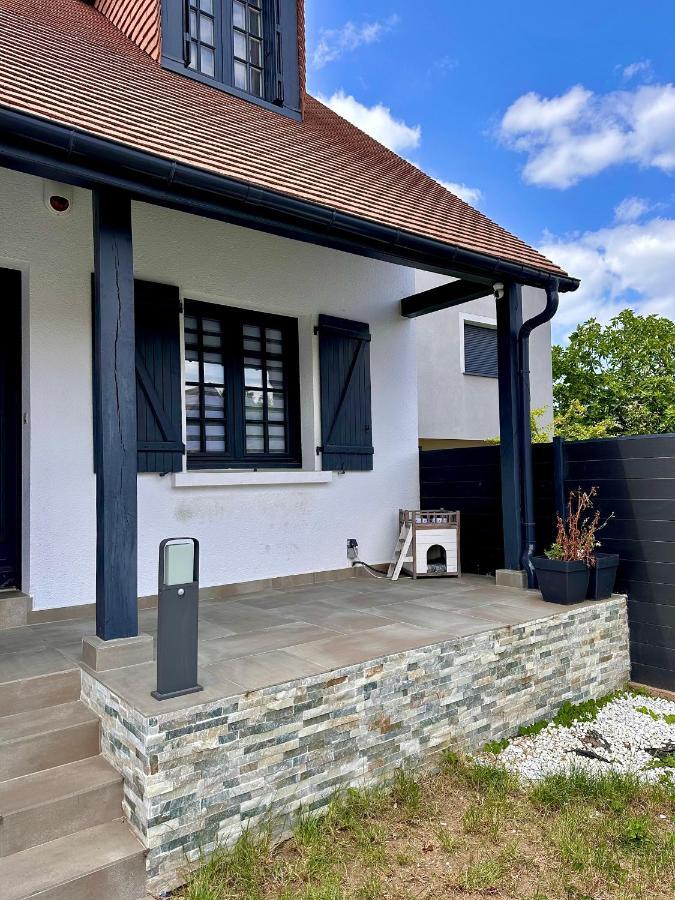 Family Oasis With 3 Bedrooms Near Paris Hébergement de vacances