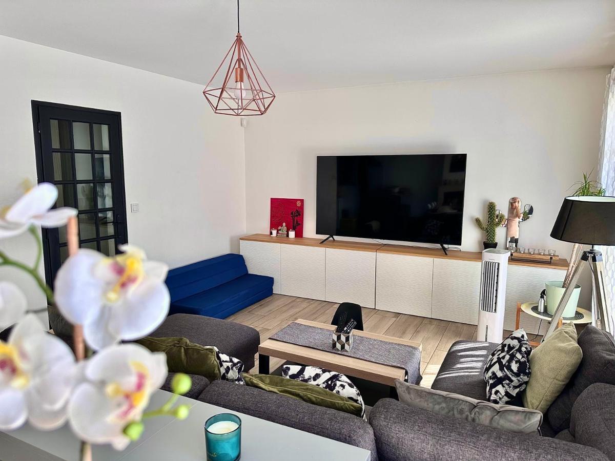 Family Oasis With 3 Bedrooms Near Paris Hébergement de vacances Chennevières-sur-Marne